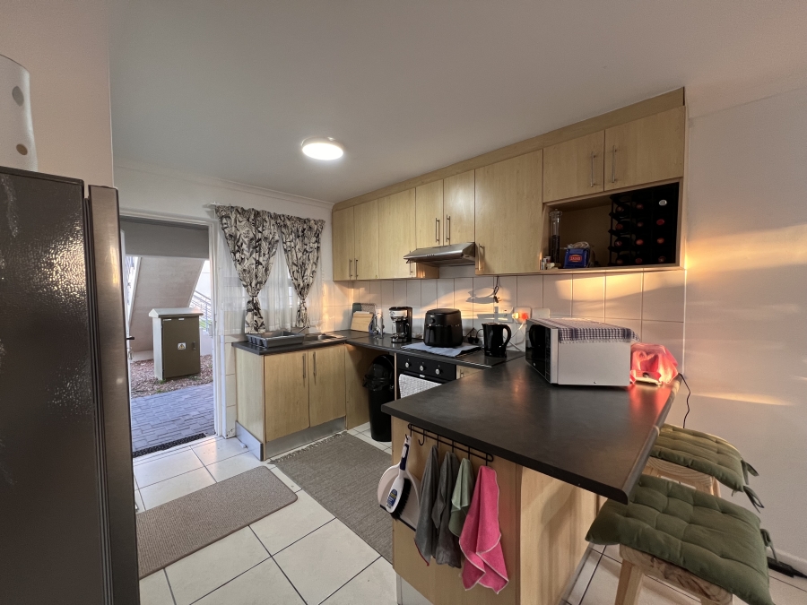 To Let 2 Bedroom Property for Rent in Melkbosstrand Central Western Cape